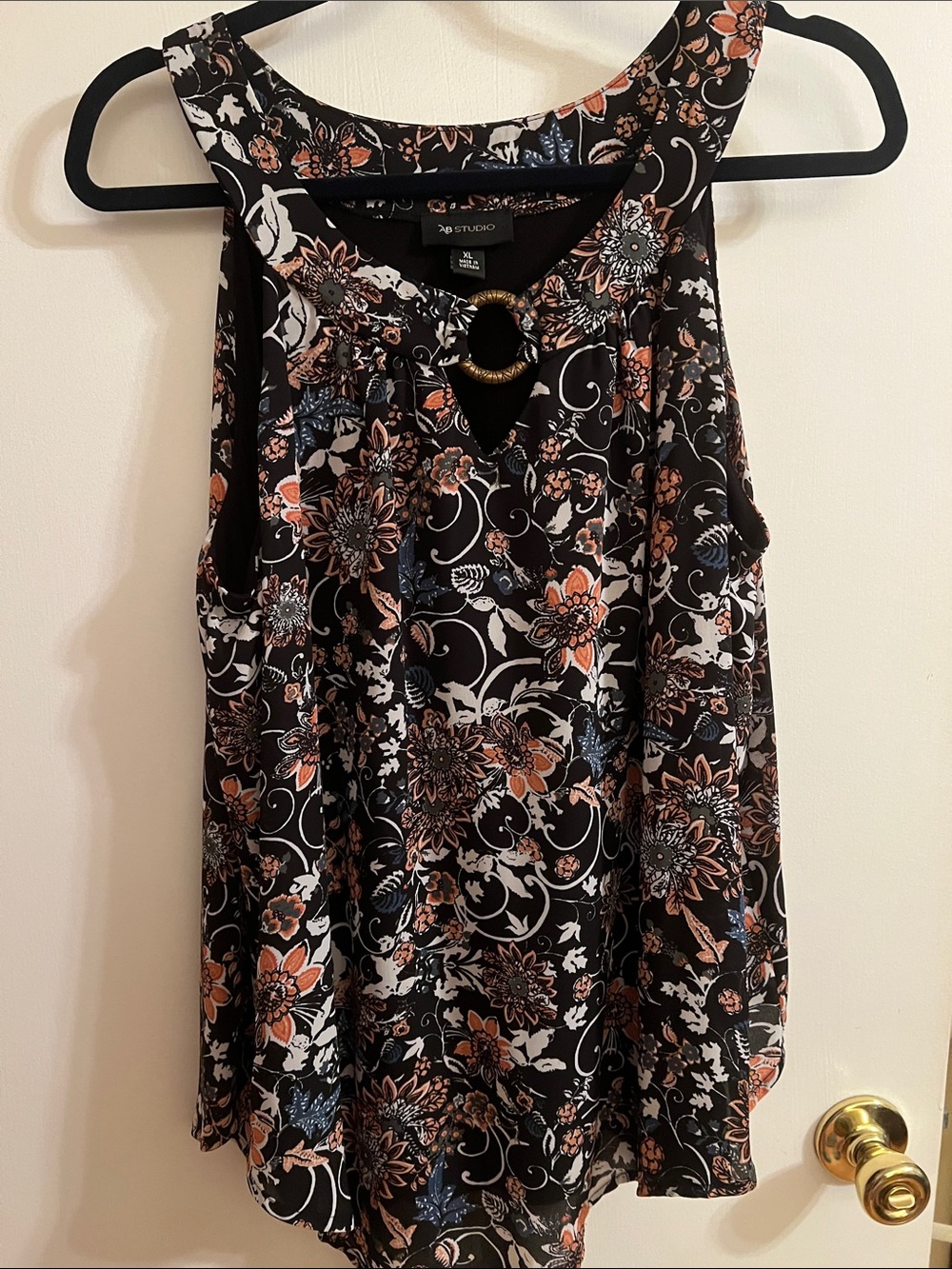 AB Studio Black Floral Sleeveless Ring-Accent Top - Black/Peach